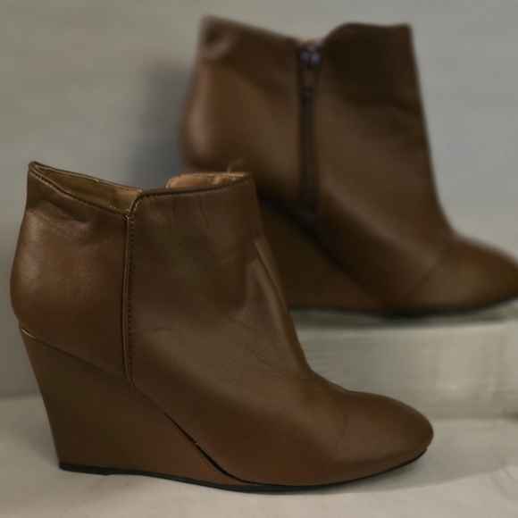 Charlotte Russe Brown Wedge Ankle Boot Size 8M - Picture 1 of 5